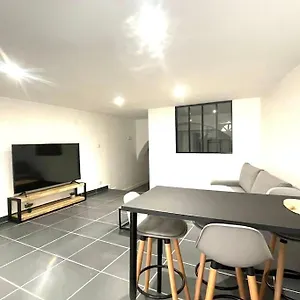 Appartement Grand T2 Rue Simeon Gouet, Vienne (Isere)